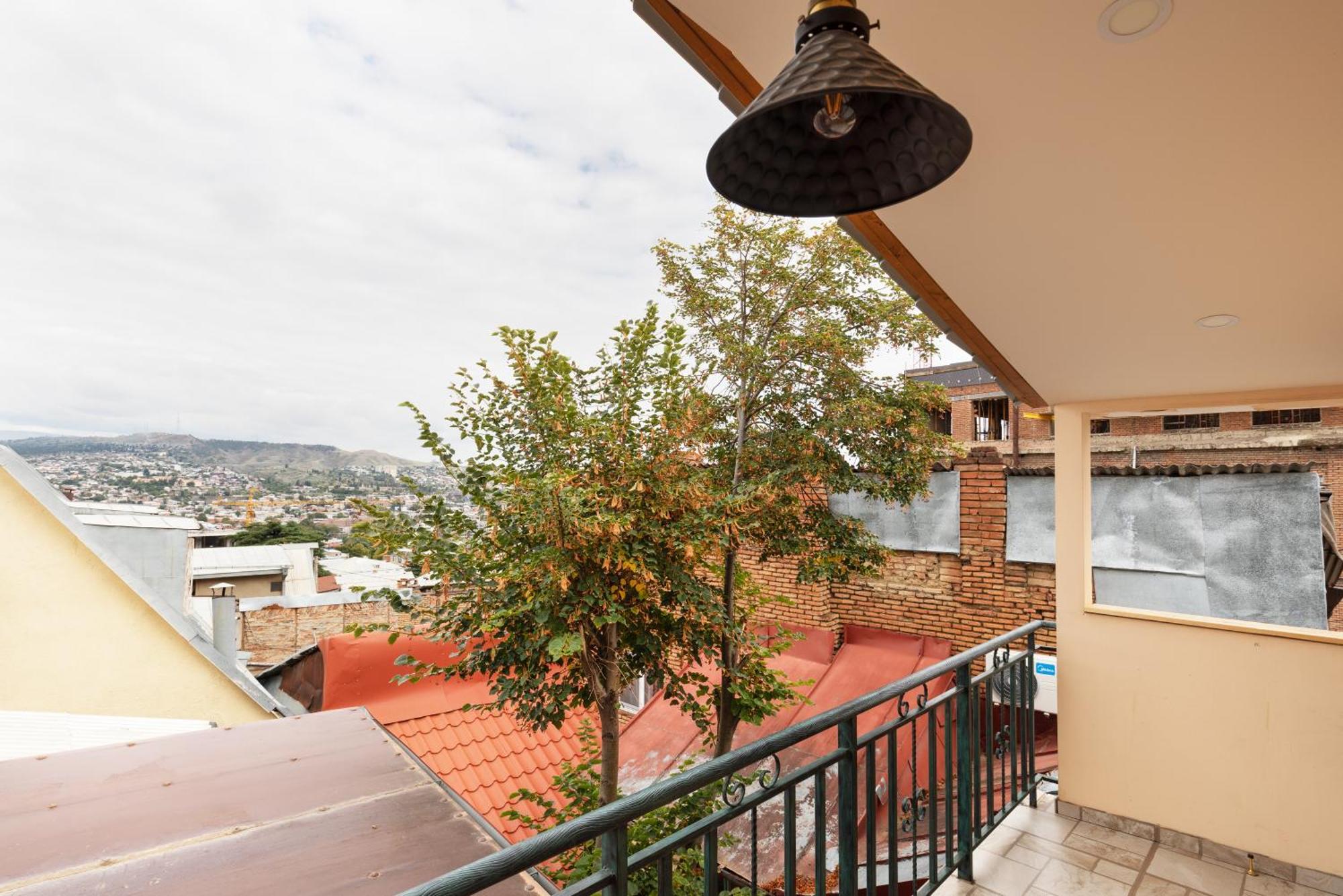 Apartments With Wine Cellar In Old Tbilisi Eksteriør bilde