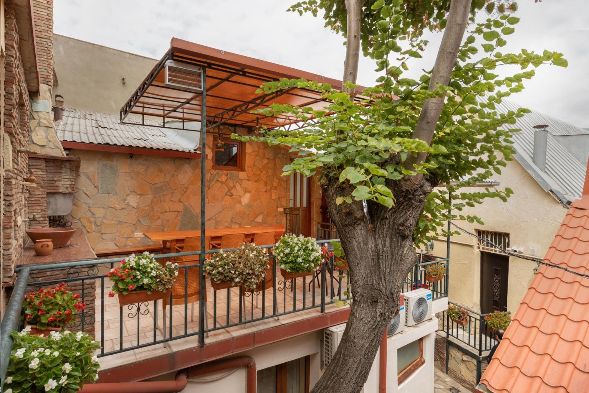 Apartments With Wine Cellar In Old Tbilisi Eksteriør bilde