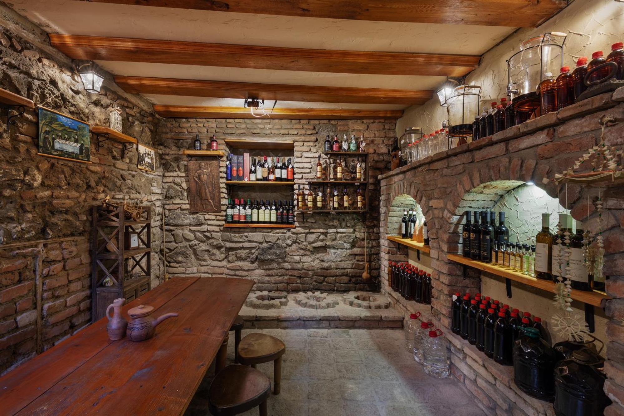 Apartments With Wine Cellar In Old Tbilisi Eksteriør bilde